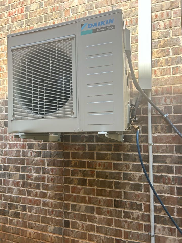 AC service on Daikin system in Grapevine, Texas