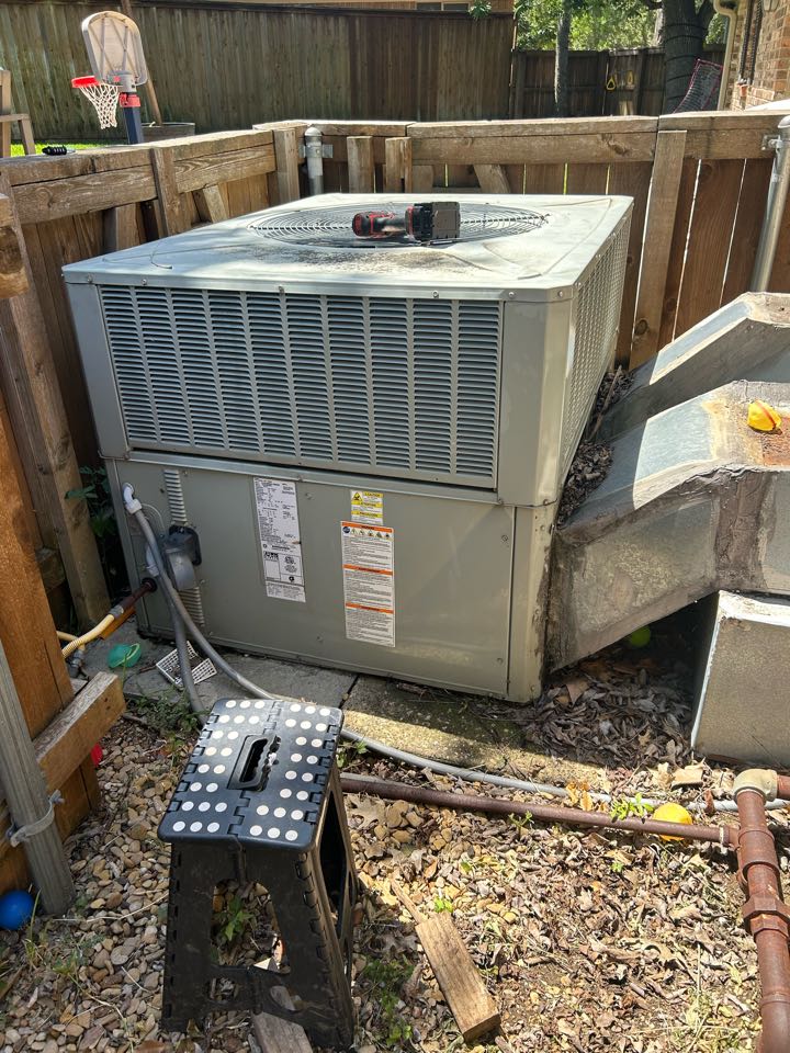 AC service on train system in Dallas, Texas