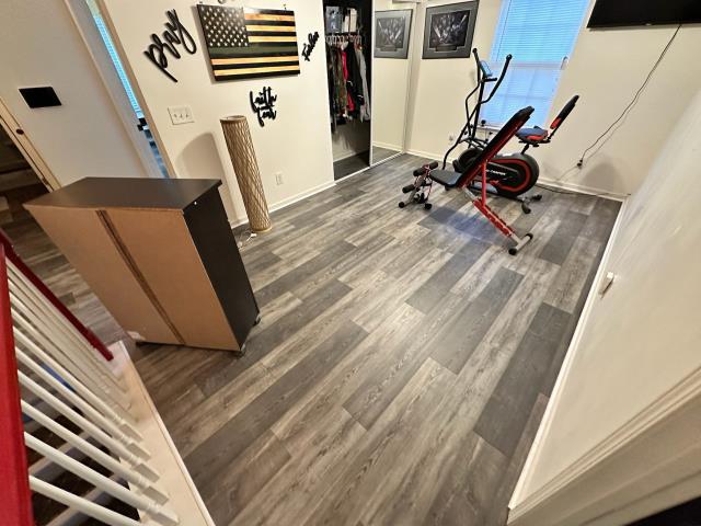 
Flooring replaced in a single family home in powder springs, Ga. We moved furniture and installed laminate and pad throughout. 