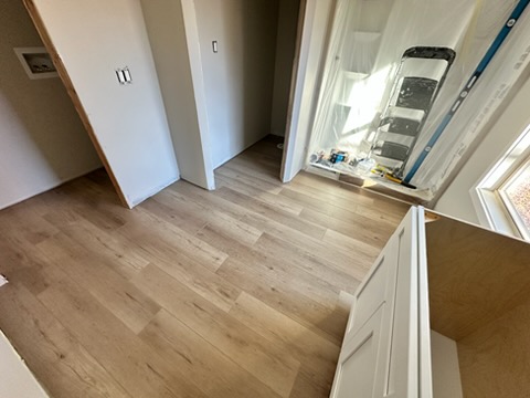 
We installed new LVP flooring in a Roopville home.