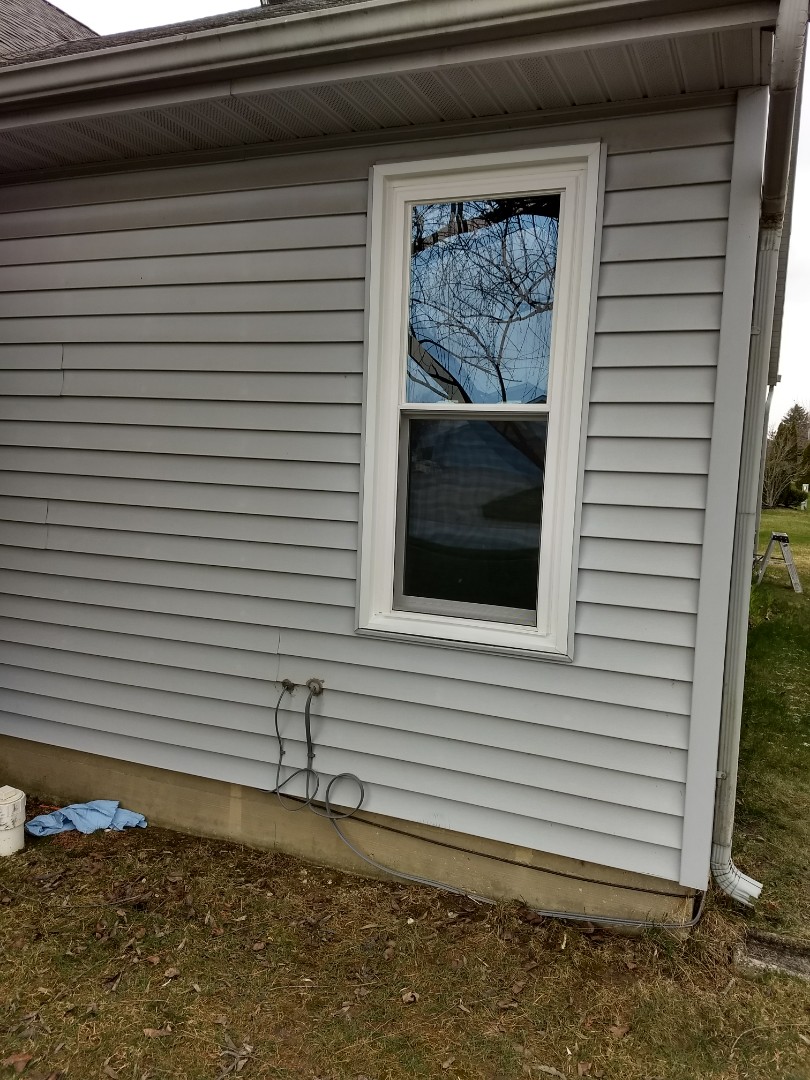 Fort Wayne, IN - Happy customer getting new windows installed today! Fort Wayne, IN - Happy customer getting new windows installed today!