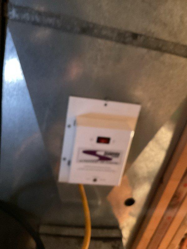 Performed heating maintenance service on HVAC system. Inspected refrigerant lines and copper tubing for proper condition, and verified readings on system monitoring device. All components appeared to be functioning normally with no visible damage or issues detected.