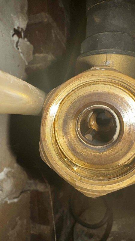Performed diagnostic assessment on 10-15 year old residential boiler system. Inspected brass valve connections and heat exchanger assembly for operational issues. Serviced and reconnected plumbing components, ensuring proper function of the control board and electrical connections.