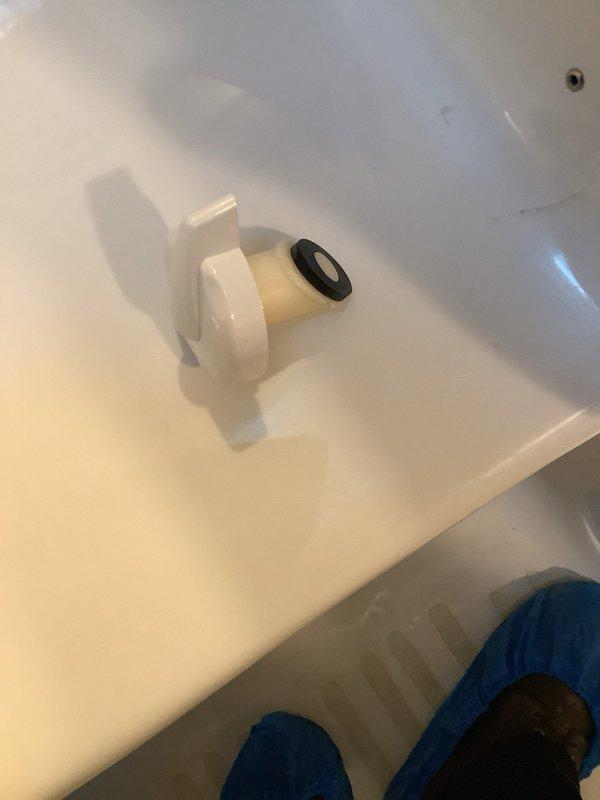 Replaced damaged tub handle in customer's walk-in shower. Inspected drain and jetted tub components to ensure proper functionality. All fixtures now operating correctly with no leaks observed during testing.