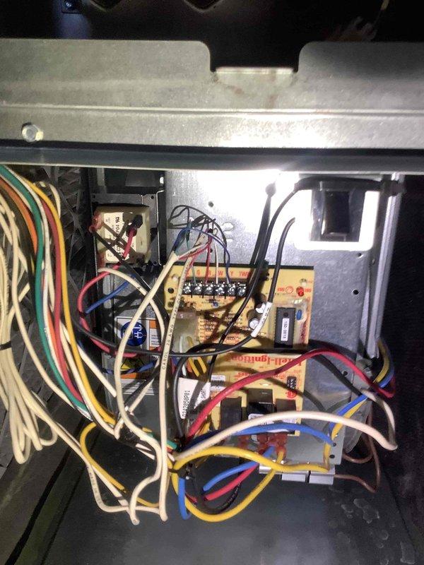 Completed routine MVP Heating maintenance visit. Inspected and verified proper operation of control board and electrical connections, ensuring all wiring was secure with no signs of damage. Cleaned dust accumulation from internal components and checked fasteners for proper torque using hex key tool.