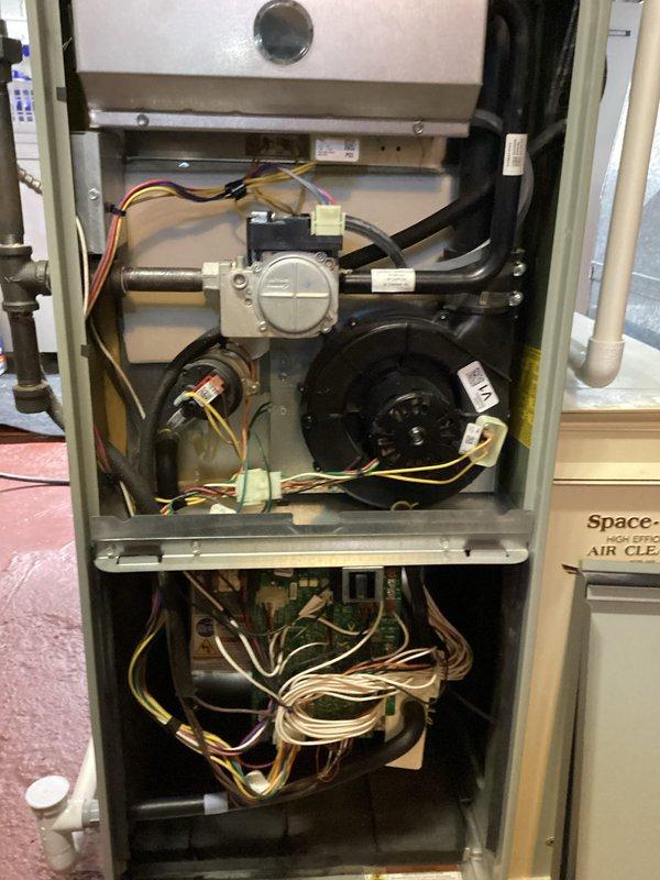Performed routine maintenance on a 6-year-old furnace. Inspected blower assembly, gas valve, control mechanisms, and electrical connections. Examined filter compartment and checked all system components. No issues were found; system is operating within normal parameters.