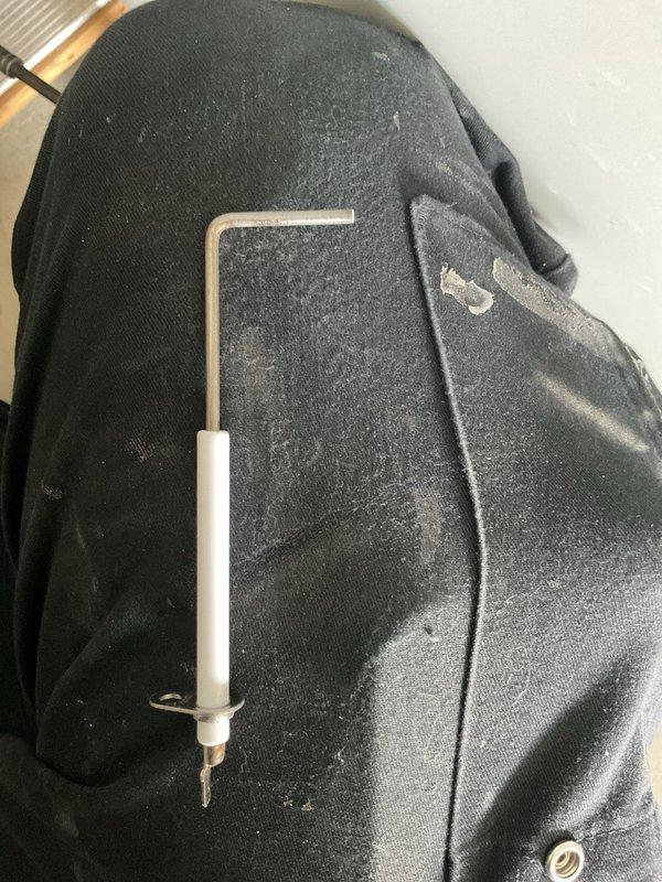 Performed scheduled heating maintenance service (rolled from previous appointment). Brought specialty tools including hex key/Allen wrench for system access. Conducted standard heating system inspection and maintenance procedures. System appears to be of unknown age but functioning properly after service.