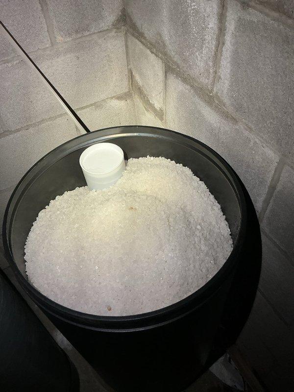 Completed salt delivery service for water treatment system. Filled brine tank with water softener salt as requested. Inspected WaterRight water softening unit and sanitizer control system to ensure proper operation after salt replenishment.