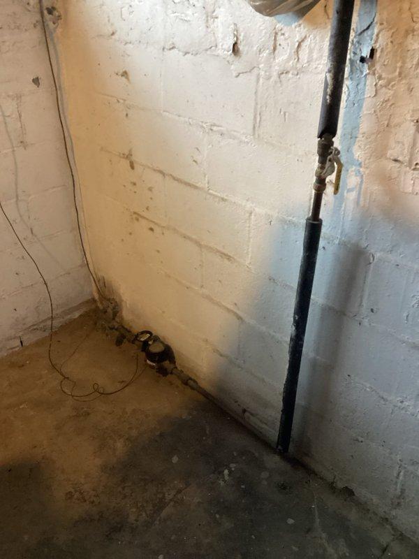 Responded to no-power service call after utility company identified corrosion issues. Inspection of main electrical panel revealed significant corrosion at multiple breaker connection points and oxidation of copper conductors. Cleaned corroded components, tightened loose connections, and restored power. Recommended future panel upgrade due to age-related deterioration.