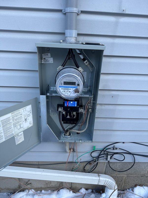 Installed new exterior disconnect and interior disconnect for electrical service to the home. Updated grounding system to meet current code requirements. Verified proper meter functionality and secure connections throughout the installation.