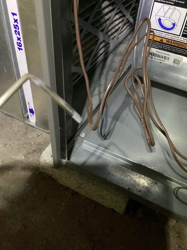 Performed MVP heating maintenance service as scheduled. Inspected HVAC system components including air handler unit and replaced 16x25x1 air filter. System operation verified with clean copper refrigerant lines noted in good condition.