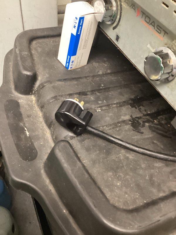 Responded to service call at commercial restaurant to replace deteriorated electrical outlet in utility area. Disconnected power, removed damaged receptacle, and installed new commercial-grade outlet suitable for food service environment. Tested installation with equipment power cord to verify proper operation and safety compliance before restoring service.