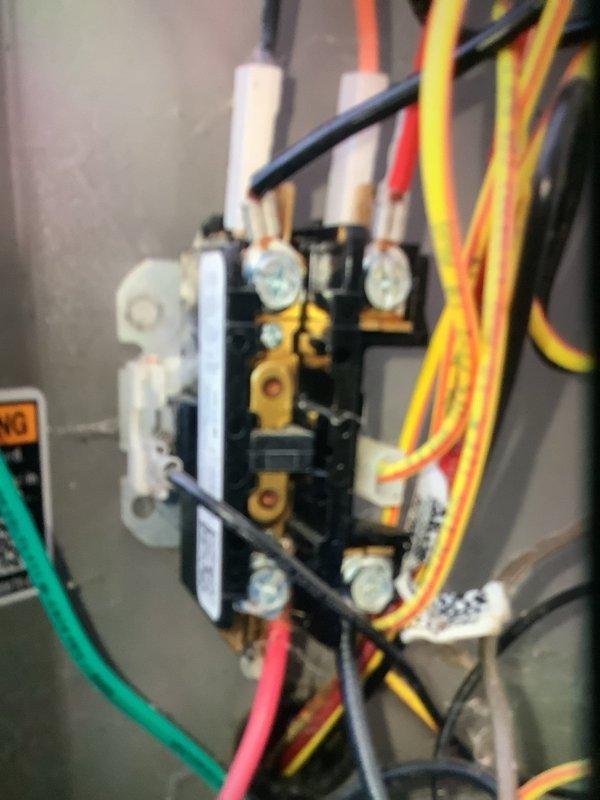 Completed recurring MVP Cooling Visit service. Performed rooftop inspection of ventilation unit and examined electrical control panel. Inspected contactor/relay assembly and verified proper wire connections to ensure system functionality.