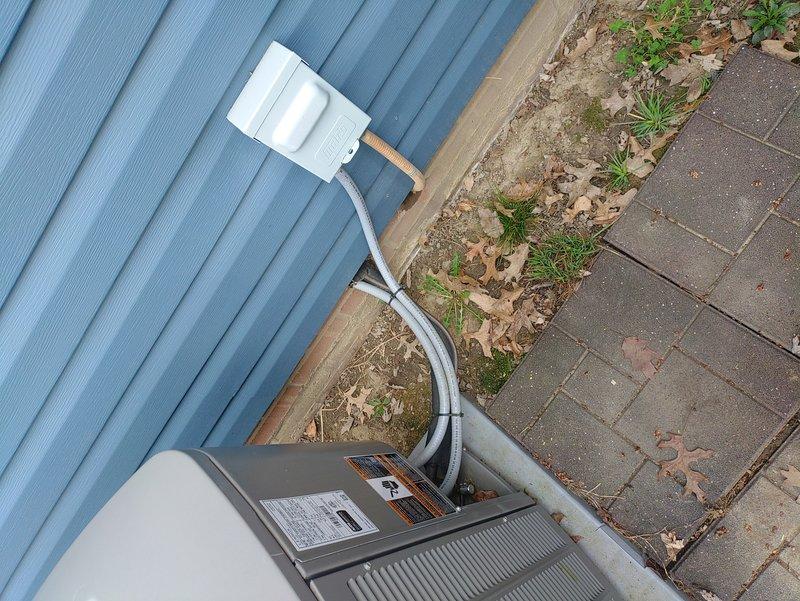 Completed scheduled annual cooling maintenance on residential air conditioning system. Performed comprehensive inspection of outdoor condenser unit, verified proper operation of condenser fan motor and compressor, checked refrigerant levels and electrical connections. Unit found in good operating condition with no immediate repairs required. Maintenance contract renewed for continued service coverage.