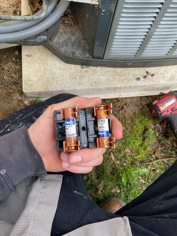 Completed MVP maintenance on 14-year-old outdoor air conditioning unit. Inspected and tested electrical components including capacitor, contactor, and associated wiring connections. Replaced dual-pole fuses as part of preventative maintenance protocol. Verified proper operation of compressor and condenser fan motor, checked refrigerant line connections, and confirmed all electrical connections were secure and functioning within normal parameters.