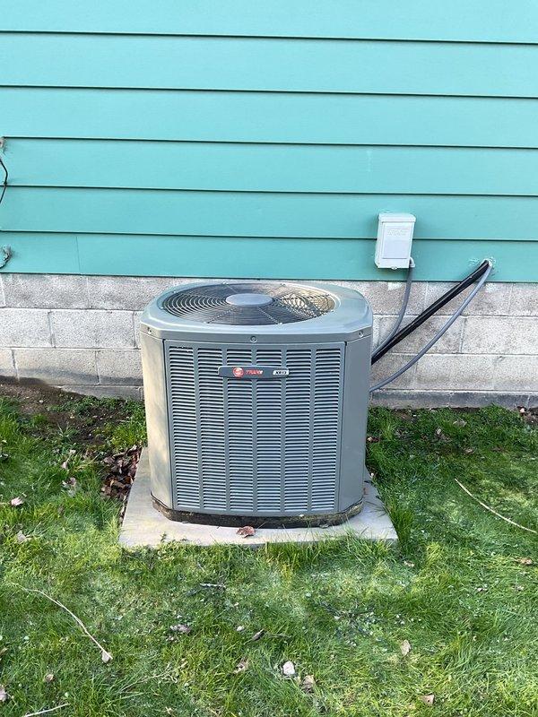 Completed MVP air conditioning maintenance on Trane outdoor condensing unit. Performed comprehensive system inspection, verified proper operation of condenser fan and compressor, checked refrigerant lines and electrical connections, and confirmed unit is operating within manufacturer specifications.