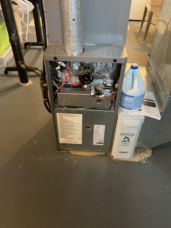 Completed comprehensive air conditioning maintenance on Lennox HVAC system. Performed thorough inspection of furnace and air handler unit, including examination of blower motor assembly, electrical connections, and internal components. Cleaned and serviced equipment, verified proper operation of all mechanical and electrical systems, and ensured unit is ready for optimal cooling season performance.