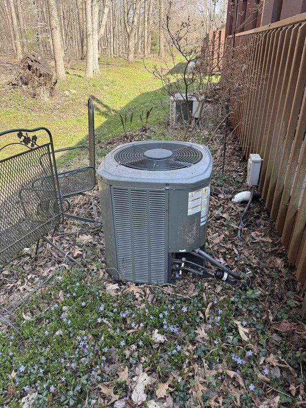 Completed MVP cooling maintenance visit on residential air conditioning system. Performed visual inspection of outdoor condenser unit, verified proper operation of compressor and condenser fan motor, and confirmed refrigerant lines were secure with no visible leaks. Unit operating within normal parameters upon completion of service.