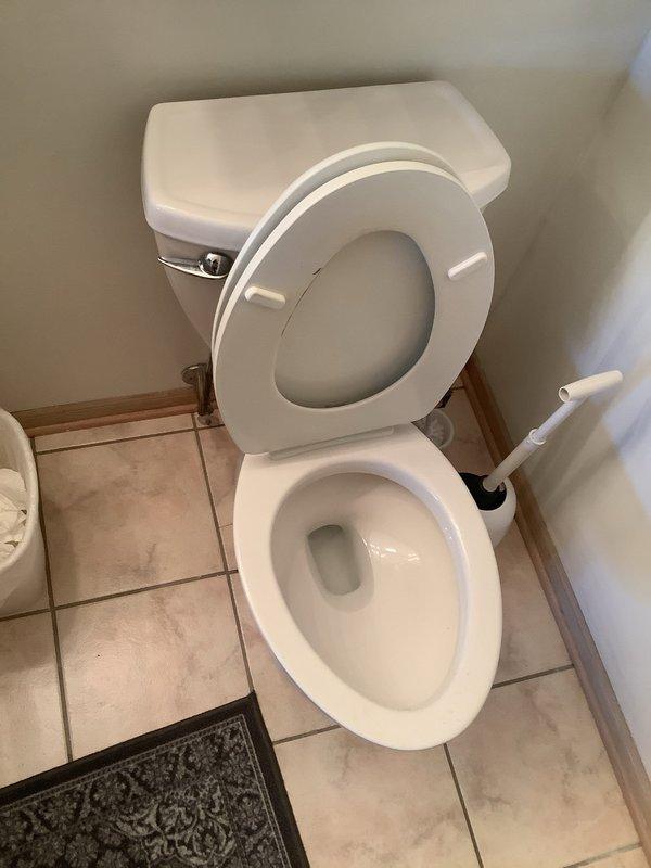 Responded to service call for toilet not flushing properly. Upon arrival, inspected toilet fixture and determined flush mechanism was functioning correctly. Performed operational test of flush system, which demonstrated normal water flow and bowl evacuation. Toilet was found to be in proper working condition with no mechanical issues identified at time of service.