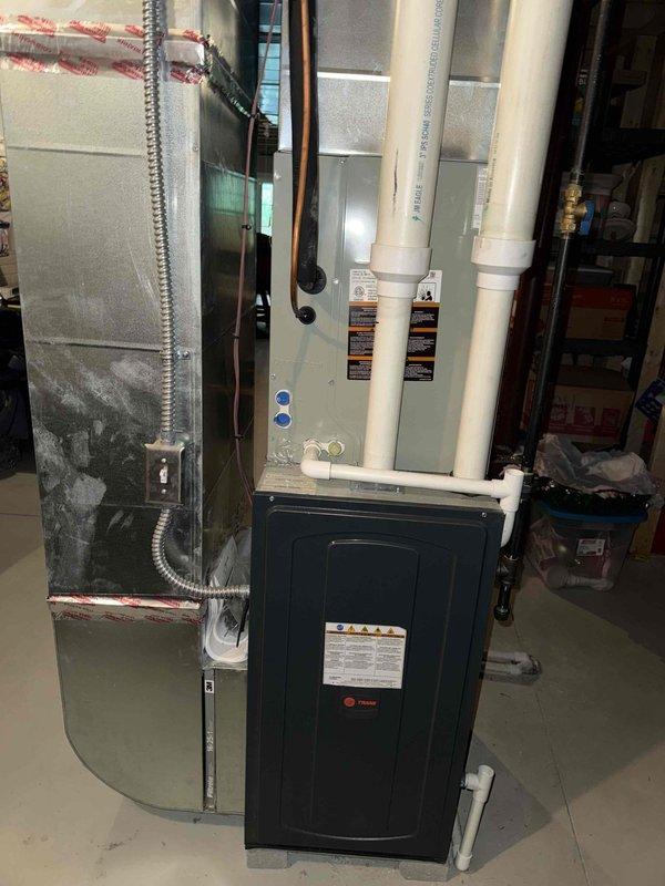 Performed comprehensive air conditioning tune-up on residential HVAC system, including inspection of furnace unit, evaporator coil cabinet, and associated ductwork. Verified proper operation of blower motors, heat exchanger assembly, gas valve controls, electrical connections, and control boards, with all components found to be functioning within normal parameters.