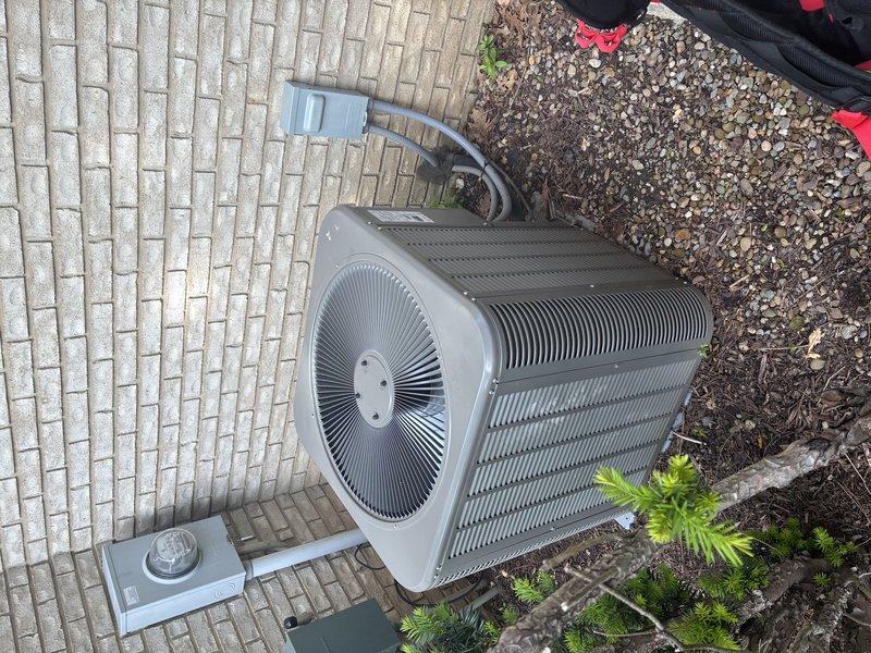 Completed routine MVP cooling maintenance on 4-year-old residential air conditioning system. Performed comprehensive inspection of outdoor condenser unit, verified proper electrical connections at terminal block, and documented system condition. All components operating within normal parameters with no deficiencies noted.