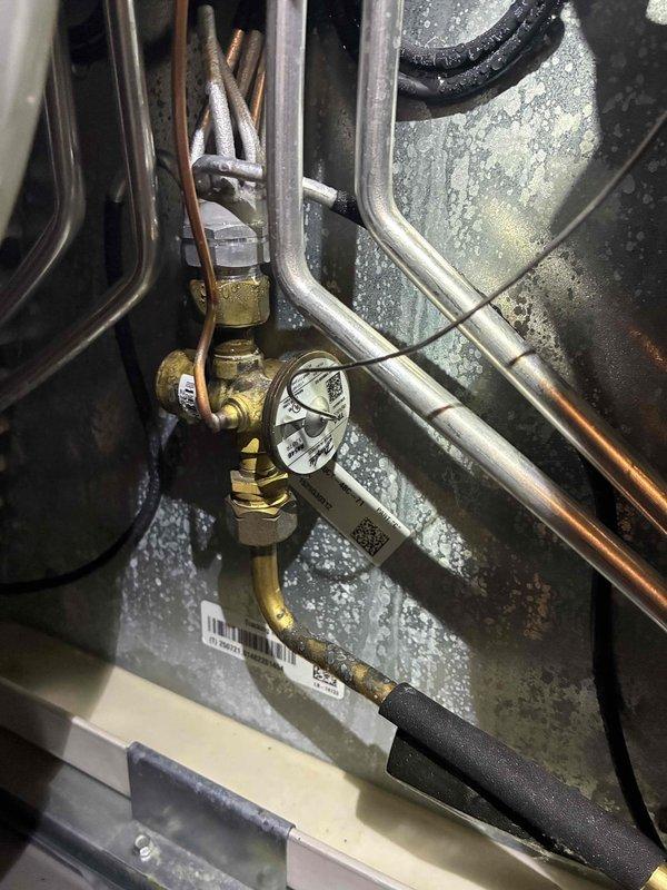 Completed annual MVP cooling maintenance visit on one-year-old HVAC system. Performed comprehensive inspection of cooling components, including refrigerant lines, pressure gauges, and associated plumbing connections. Verified air filter condition and system accessibility for optimal performance.
