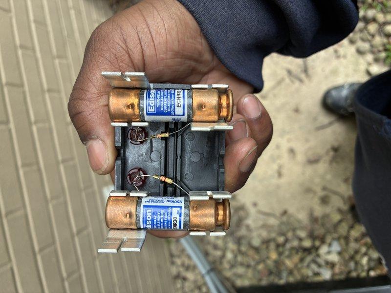Completed MVP cooling maintenance service on residential HVAC system. Performed electrical diagnostics using digital multimeter to verify proper voltage and system operation. Inspected and tested fuse assembly and electrical connections at outdoor condensing unit to ensure safe and reliable system performance.