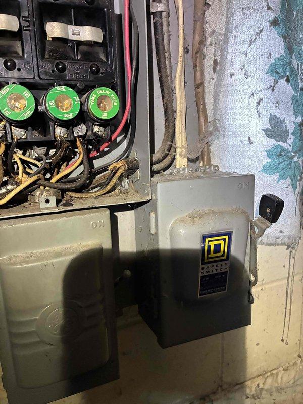 Responded to no power condition affecting half of residence. Upon inspection, found older fuse-type electrical panel with deteriorated components and aging wiring infrastructure. Identified failed fuse as source of power loss. Replaced defective fuse cartridge, restored power to affected circuits, and verified proper operation throughout home. Advised homeowner of panel's age and condition for future consideration.