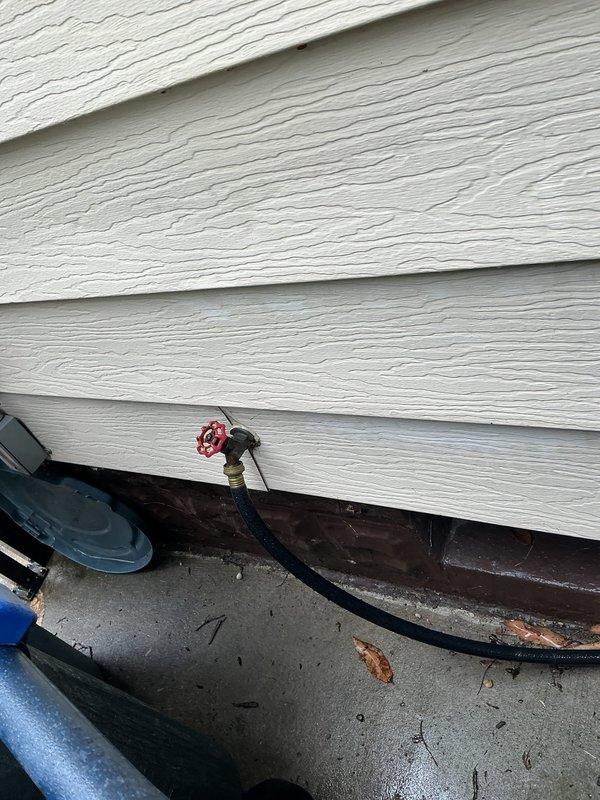Responded to a leaking exterior hose bib shut-off valve in a 1940s-era home. Upon inspection, located the valve in the basement ceiling area controlling the outdoor spigot. Replaced the deteriorated brass shut-off valve with a new quarter-turn ball valve to eliminate the leak. Tested the system for proper operation and verified no additional leaks were present at connections or at the exterior hose bib.