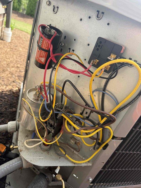 Completed scheduled preventive maintenance cooling visit on residential air conditioning system. Performed comprehensive inspection of outdoor condensing unit, including examination of electrical components, capacitor, contactor, and wiring connections. All components found operating within normal parameters. Unit exterior and surrounding area maintained in clean condition with proper clearances from landscaping and building structure.