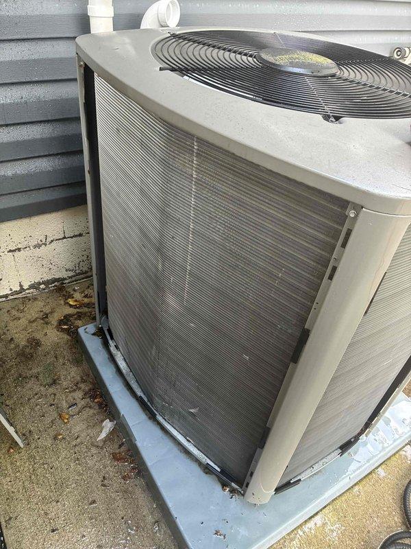 Performed chemical cleaning on both the condenser and evaporator coils to remove embedded debris that restricts airflow and heat transfer. This service restores system efficiency, reduces strain on the blower motor and other components, and maintains optimal performance by ensuring proper airflow throughout the unit.