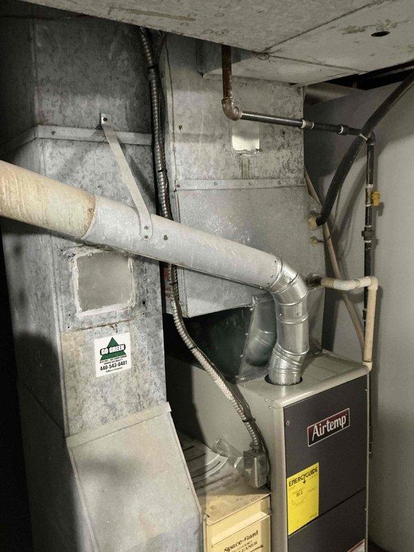 Conducted estimate for complete HVAC system replacement on 30-year-old unit utilizing R22 refrigerant. Assessed existing outdoor condenser unit and indoor AirTemp air handler with associated ductwork, noting age-related deterioration and obsolete refrigerant type requiring full system upgrade.