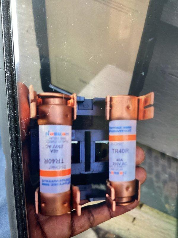 Completed MVP cooling maintenance visit on 3-year-old system that was rescheduled from previous appointment. Performed standard preventative maintenance procedures, inspected electrical components including fuse assembly and disconnect, and provided customer with indoor air quality information regarding available solutions for common airborne contaminants such as mold spores, VOC gases, bacteria, viruses, smoke, and odors.