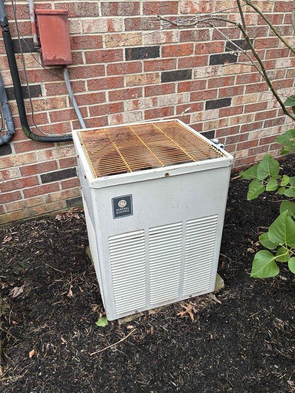 Completed MVP recurring maintenance visit on 8-year-old GE outdoor condensing unit. Performed comprehensive system inspection, verified operational parameters, and documented temperature readings of 57°F and 103°F during performance testing. Unit operating within normal specifications with no issues identified.