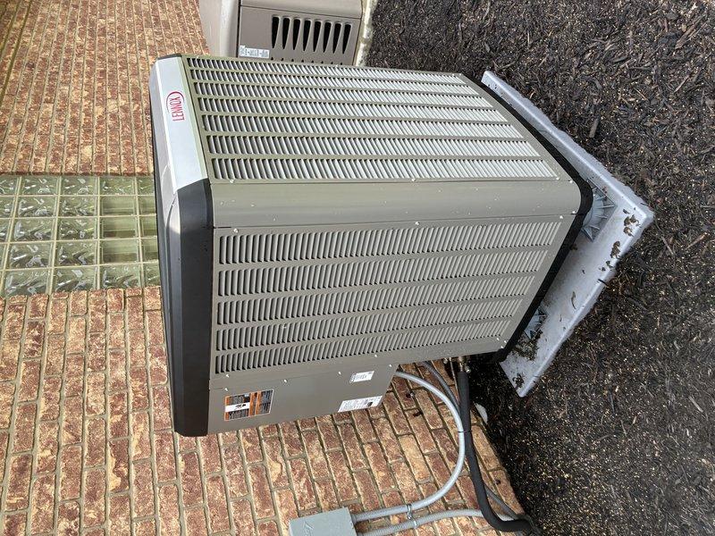 Performed annual preventative maintenance tune-up on 1-year-old residential air conditioning system. Inspected outdoor condenser unit, verified proper operation of all components, checked refrigerant levels, and tested electrical connections using diagnostic equipment. Unit found to be in excellent operational condition with no deficiencies noted.