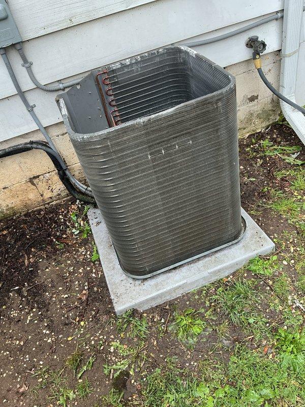 Completed routine preventive maintenance cooling visit on 4-year-old residential air conditioning system. Performed comprehensive inspection of outdoor condensing unit, verified proper operation of compressor and condenser fan motor, checked refrigerant line connections and electrical components. Unit found in good working condition with normal outdoor weathering; all components operating within manufacturer specifications.