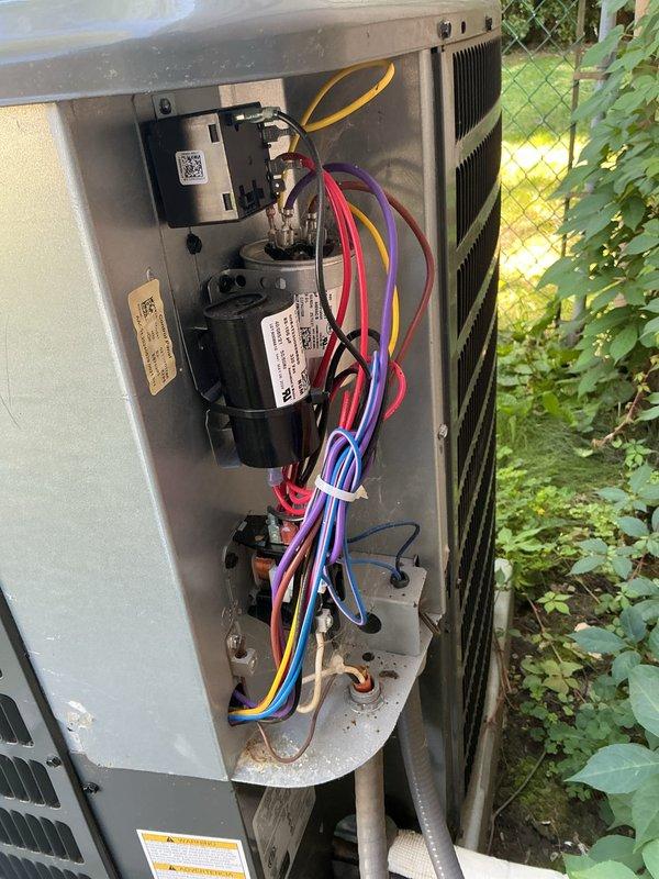 Completed MVP cooling maintenance visit on residential air conditioning system. Performed comprehensive inspection of outdoor condensing unit, including visual assessment of electrical components, capacitor, and condenser coils. All components found operating within normal parameters with no deficiencies noted. Unit photographed and documented for service records.