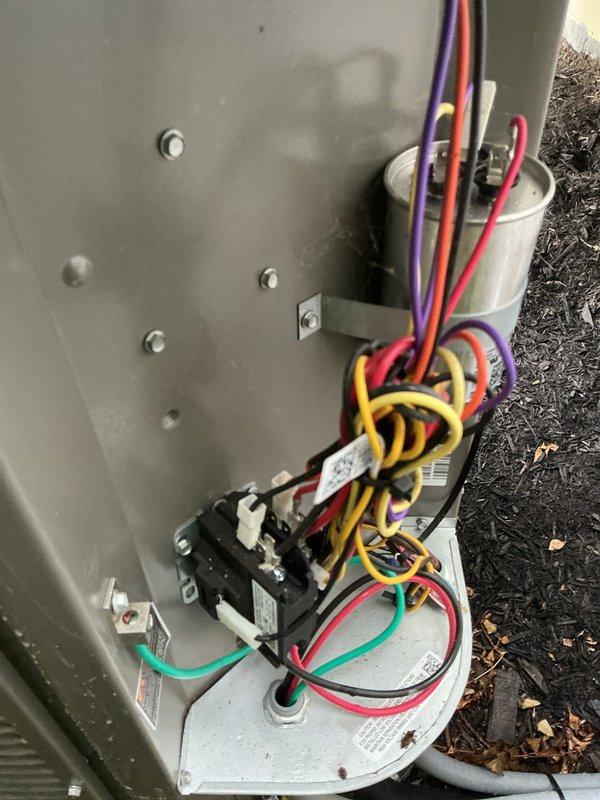 Completed MVP cooling maintenance visit on 19-year-old Lennox system. Inspected furnace, humidifier, ductwork, and outdoor condensing unit. Verified electrical connections, capacitor condition, and refrigerant lines; system operating within normal parameters for seasonal cooling service.