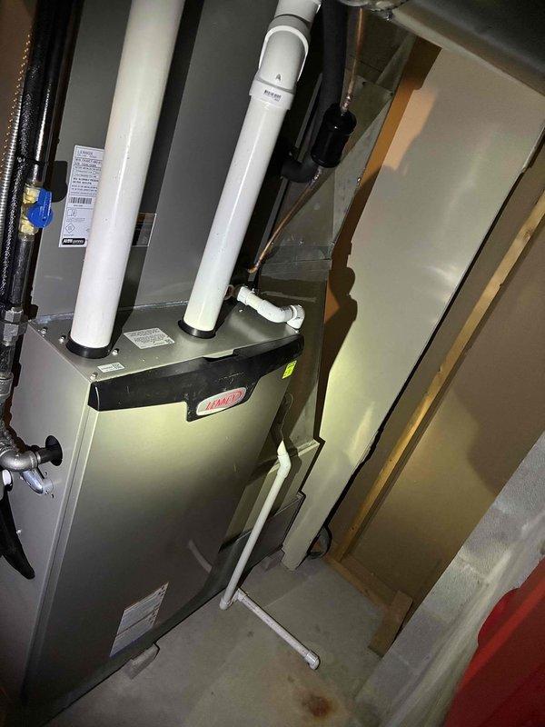 Completed routine maintenance on a one-year-old Bryant cooling system. Performed comprehensive inspection of furnace unit, refrigerant lines, condensate drain pan, and associated copper piping. All components operating within normal parameters with no deficiencies noted at time of service.