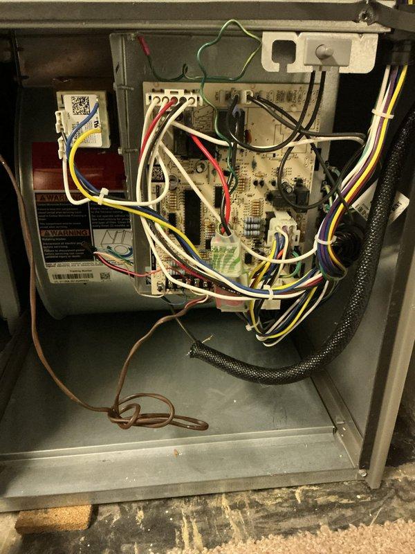 Completed routine maintenance on 3-year-old residential air conditioning system. Inspected Lennox furnace unit and control board, verified all electrical connections secure and properly routed, checked circuit board components and wiring harnesses for proper operation. All system components found in good working condition with no issues identified during inspection.