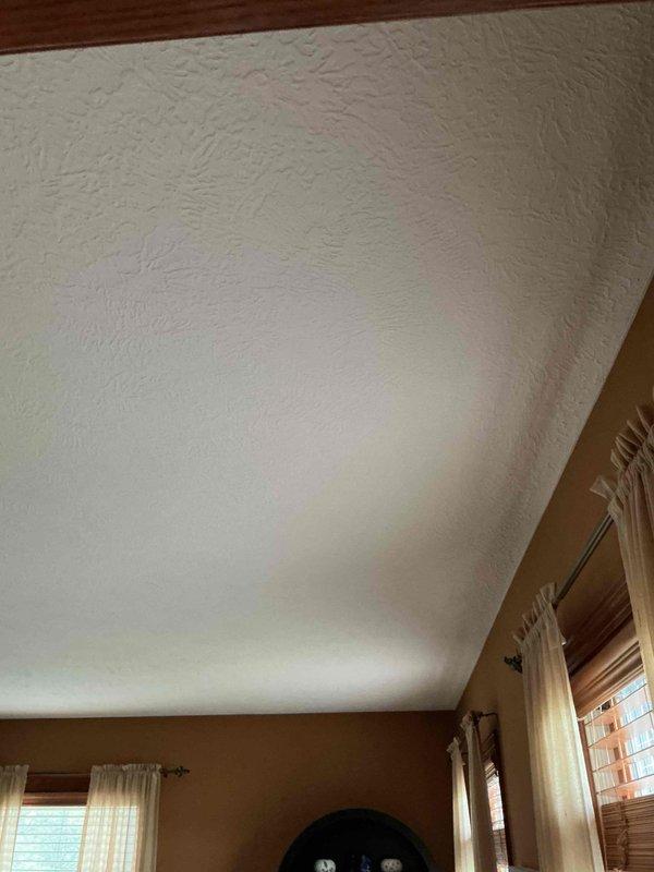 Conducted on-site assessment for chandelier installation in entryway and evaluated feasibility of adding recessed can lighting in living room. Documented existing electrical conditions, ceiling structure, and fixture locations to provide accurate quote for proposed lighting upgrades.