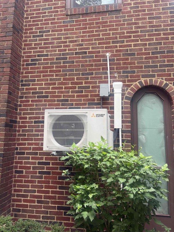 Completed warranty installation on Mitsubishi Electric ductless mini-split system by replacing the indoor head unit and lineset. Recharged system with 2 pounds of R-454B refrigerant and verified proper operation using digital diagnostic equipment to confirm system pressures and temperatures were within manufacturer specifications.