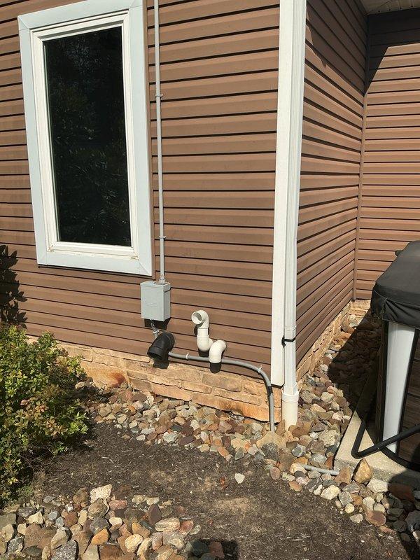 Responded to a no power call for a hot tub circuit. Upon inspection, diagnosed a failed Siemens 50-amp GFCI breaker in the exterior disconnect box. Replaced the defective GFCI breaker, restored power to the hot tub circuit, and verified proper operation of all safety features.