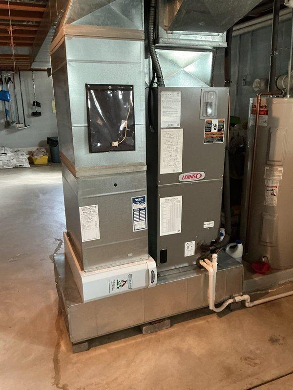 Completed preventive maintenance on a 4-year-old Lennox air conditioning system. Inspected outdoor condensing unit and indoor air handler, verified proper operation of all components, checked refrigerant lines and electrical connections, and confirmed system is functioning within manufacturer specifications. Customer was contacted prior to arrival as requested, and maintenance visit was scheduled for renewal.