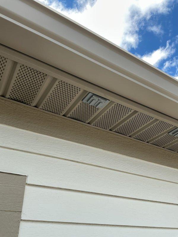 Responded to service call for flickering garage light caused by loose socket connection. Inspected and tightened the light fixture socket to eliminate flickering issue and restore proper electrical contact. Also discussed heat tape installation options for gutter snow melting with the customer, explaining the system requirements and providing guidance for future consideration.