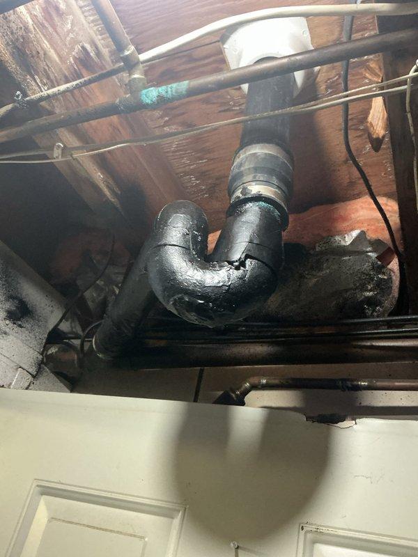 Responded to emergency call for copper pipe repair in basement plumbing system. Upon inspection, identified compromised copper piping requiring immediate attention to prevent water damage. Successfully repaired and secured affected copper pipe sections, tested system for leaks, and verified proper water flow and pressure throughout the residence.