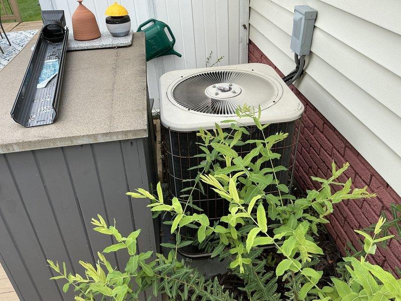 Conducted estimate for replacement of 27-year-old air conditioning system experiencing cooling deficiencies. Evaluated existing outdoor condenser unit and provided quote for complete system replacement exceeding $4,000.