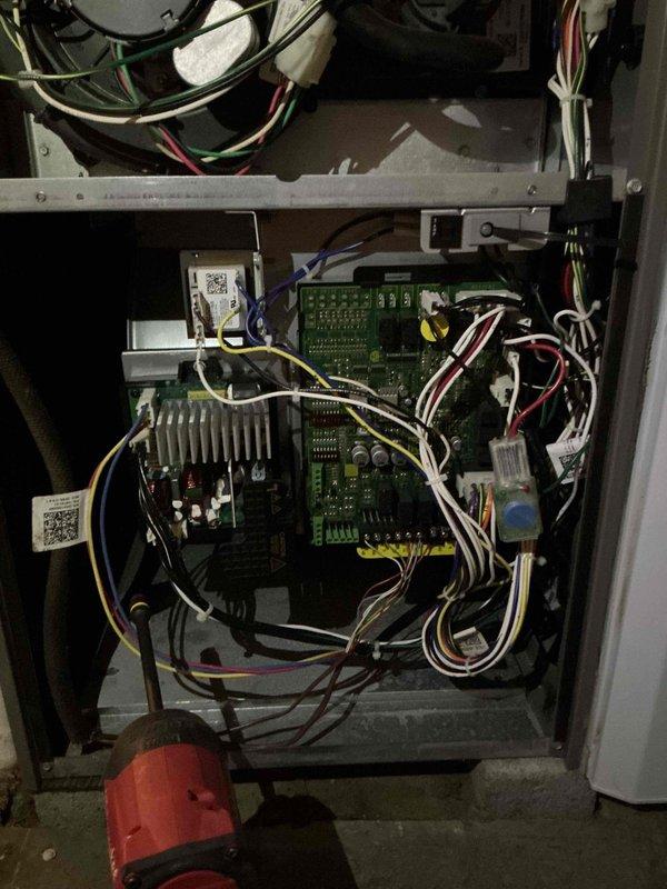 Completed comprehensive MVP maintenance on 4-year-old furnace system. Inspected control board, electrical connections, blower assembly, and all internal components; verified proper operation of all safety controls and mechanical systems. Unit tested and confirmed functioning within manufacturer specifications.