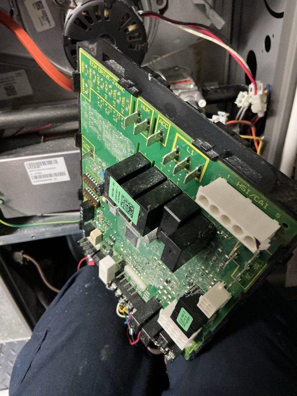 Replaced defective main control circuit board in HVAC system. Removed failed PCB assembly from control cabinet, disconnected all wire harnesses and power connections, installed new OEM control board, reconnected all wiring to proper terminals, and verified system operation. Unit tested and returned to normal operation upon completion.