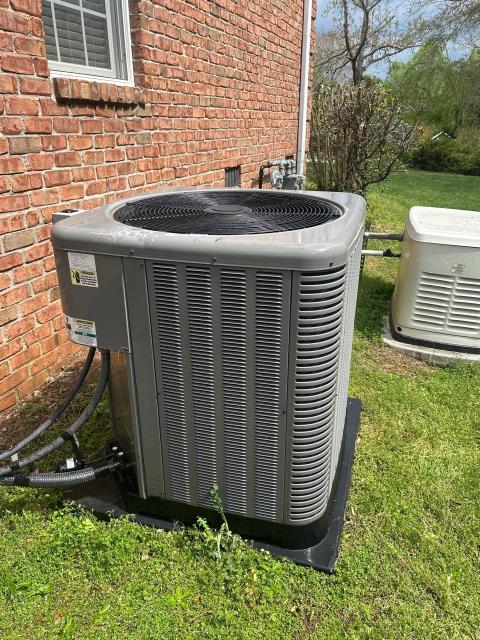 Performed a routine A/C tune-up for the customer to ensure the system is operating at peak efficiency and to help prevent potential issues down the line. This service is included as part of our VIP Membership benefits.